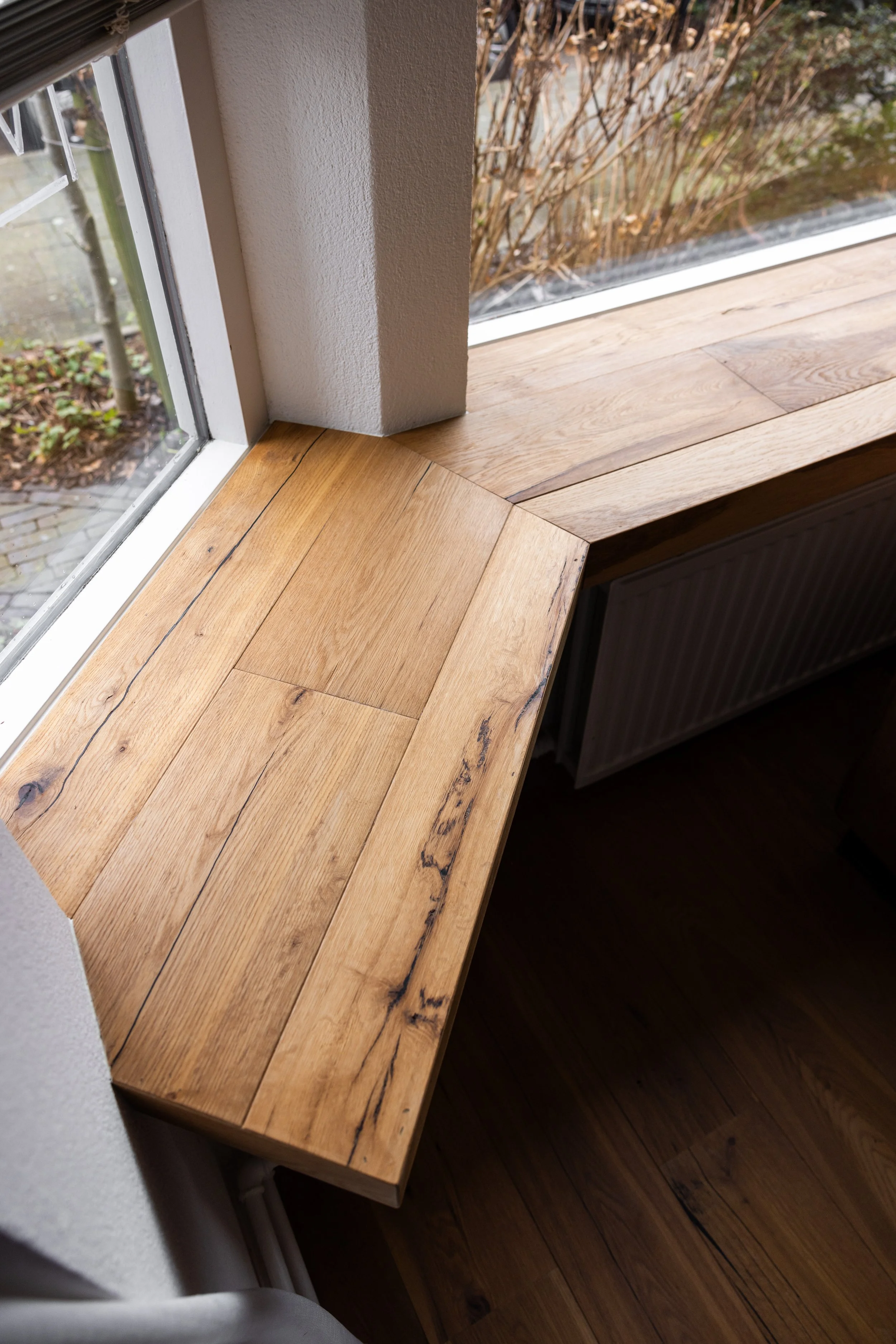 Vensterbank van Born of Wood.